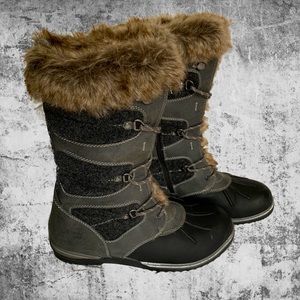 Blondo Sport, size 11 (run small)